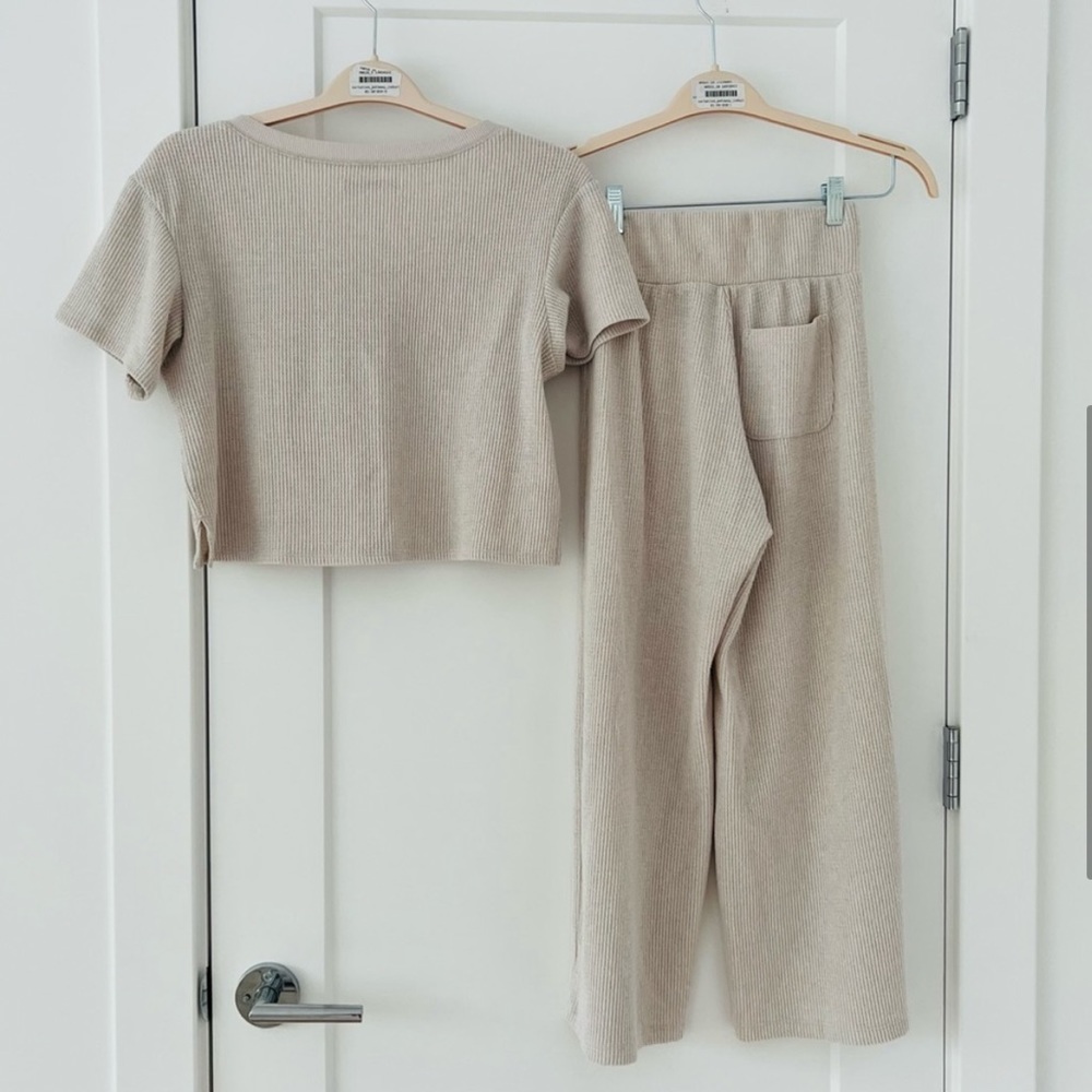 Abercrombie & Fitch Waffle Knit Two-Piece Loungewear Set — Beige - Picture 3 of 3